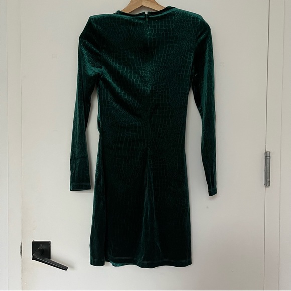 & Other Stories Emerald Green Velvet Croc dress, Size 4 Eur 36, NWT - Picture 9 of 9
